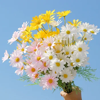 1Pc Flores Artificiais em Seda Daisy 5 Cabeças de Long Branch Plástico Caule Falso de Flores para a Casa do Casamento de Diy, Decoração Organizar a Festa de Plantas