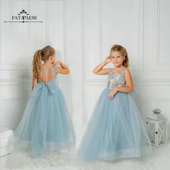 FATAPAESE Azul Vestido de Dama de honra para as Meninas Crianças 9Yeasrs Cristal Appqulies Ilusão sem encosto Bola Vestido de Festa de Casamento da Menina de Flor